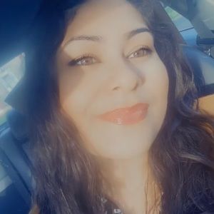 Meet your Posher, Karina